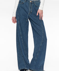 NÜMPH | BROOKLYN HR WIDE STITCH JEANS - MEDIUM BLUE DENIM