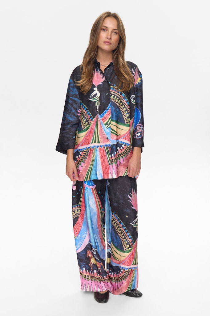 NÜMPH | STARLA SHIRT - OBSIDIAN