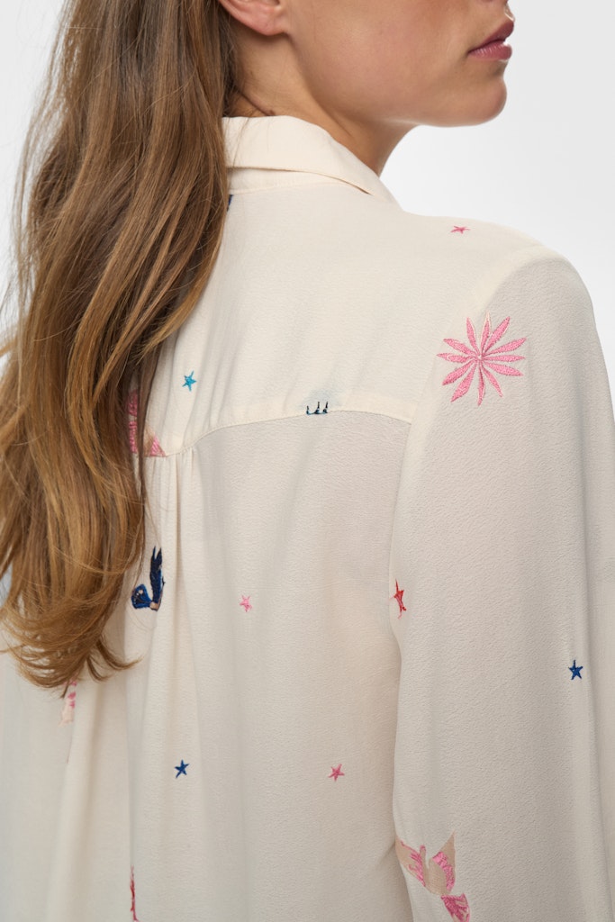 NÜMPH | TEKNA SHIRT - PRISTINE