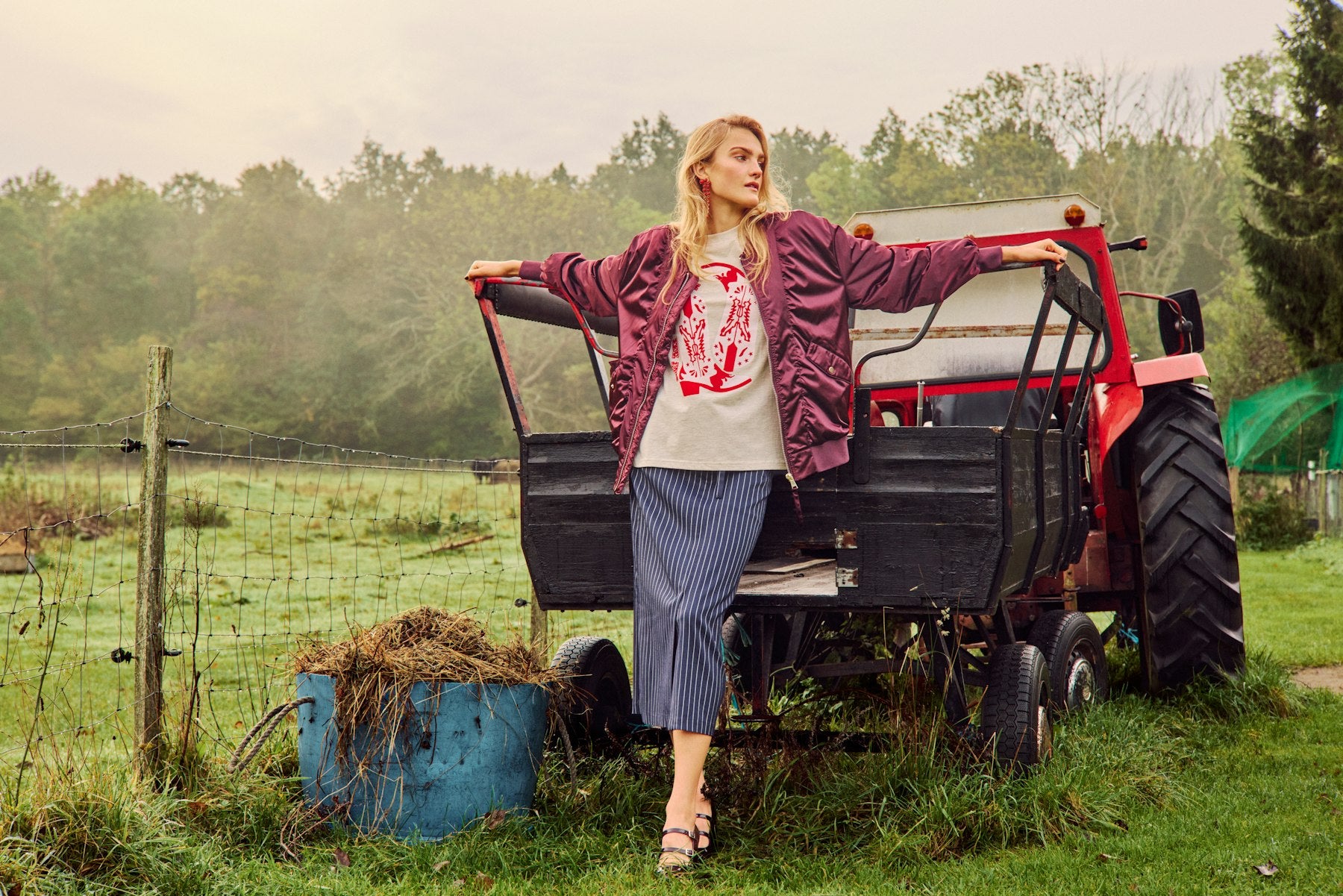 NÜMPH | FRIA OVERSIZE BOMBER JACKET - WINETASTING