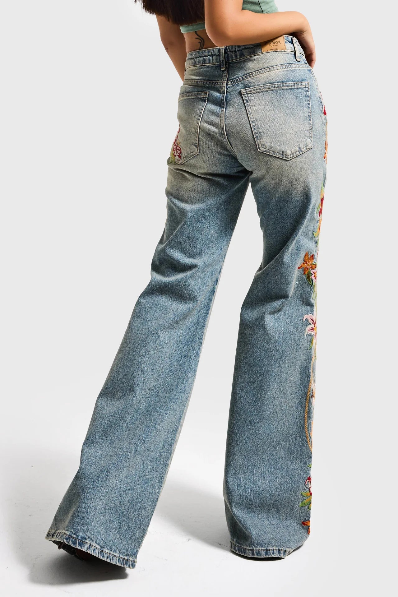 EMBROIDERY FLARE JEANS - CORNFLOWER/BLUE