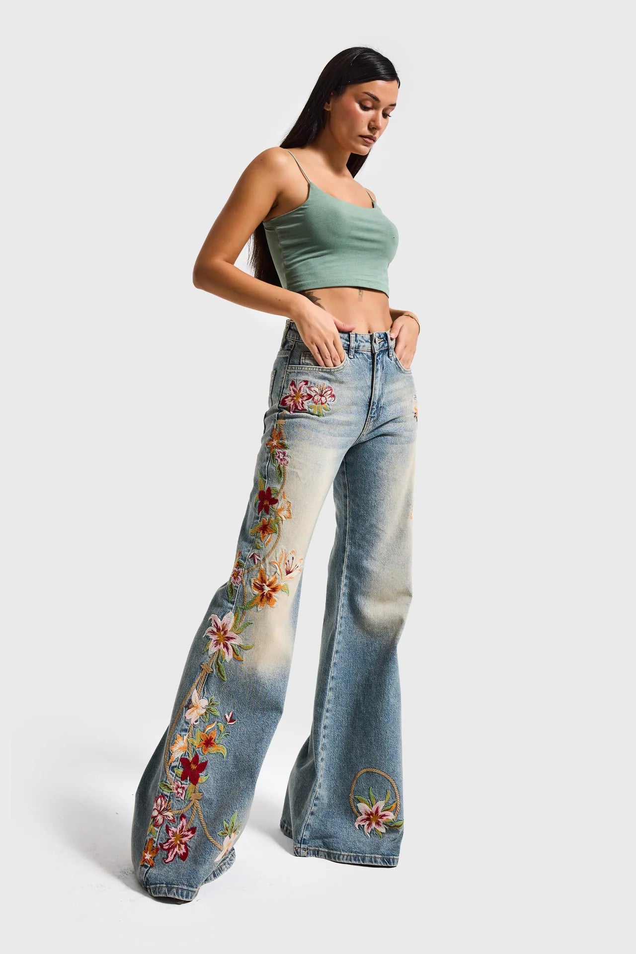 EMBROIDERY FLARE JEANS - CORNFLOWER/BLUE