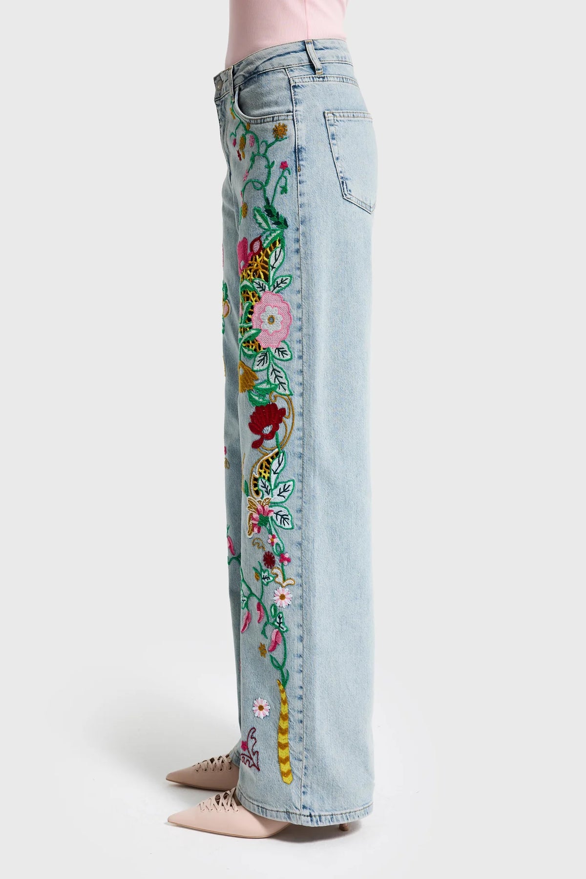 EMBROIDERY STRAIGHT JEANS - CUTWORK FLORAL BLUE