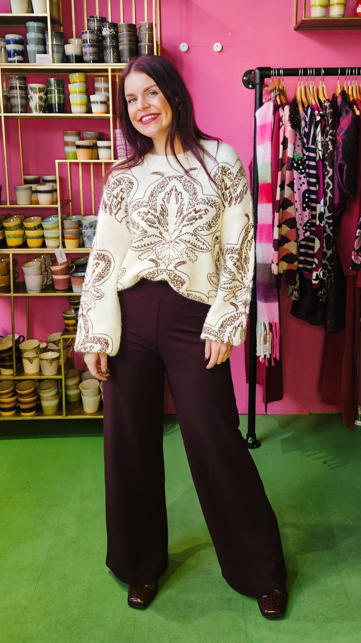 MILLIE EMBROIDERY KNIT - BEIGE