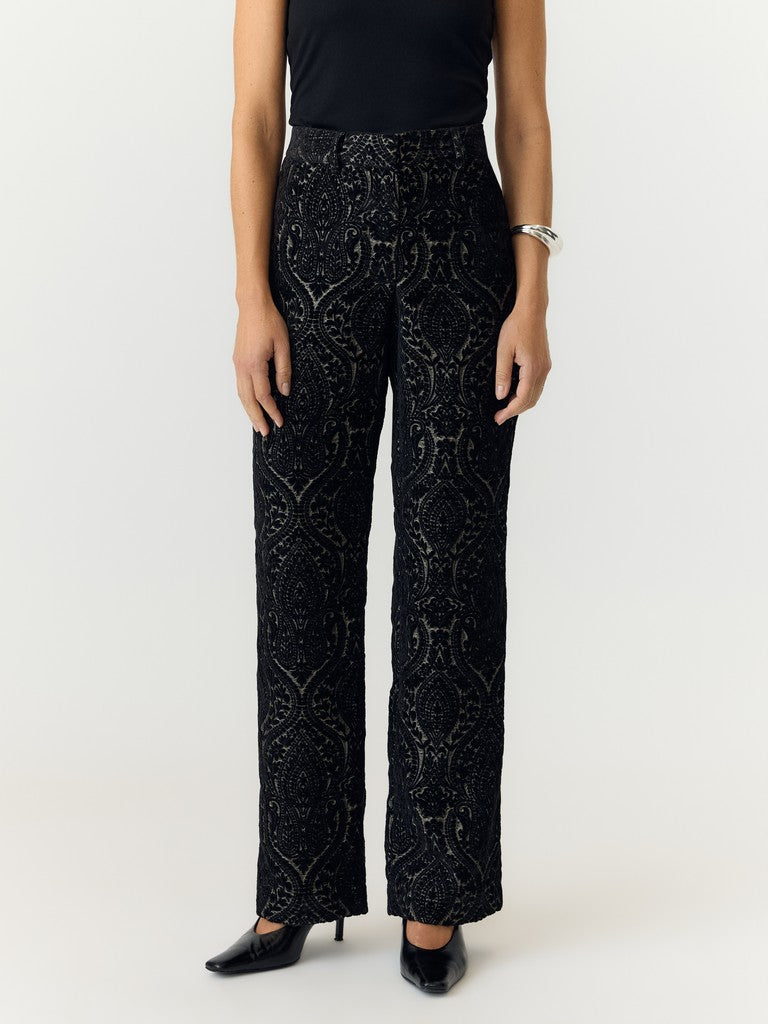 YAS | BROCCA VELVET PANTS - BLACK