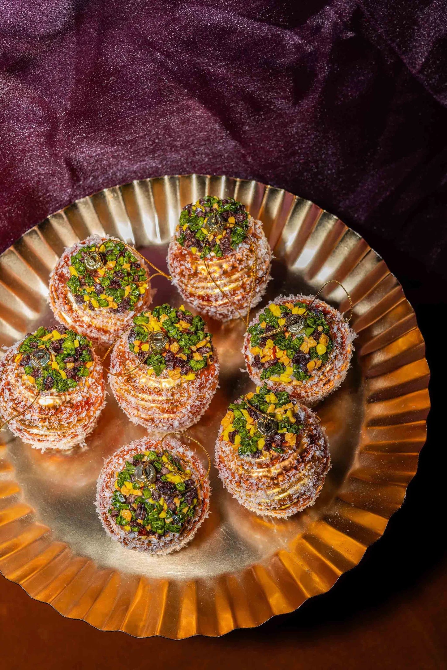 YUP IN DE BOOM | KERSTORNAMENT - PISTACHE CRUFFIN