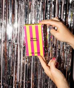 YUP IN DE BOOM | KERSTORNAMENT - BOARDINGPASS ROZE