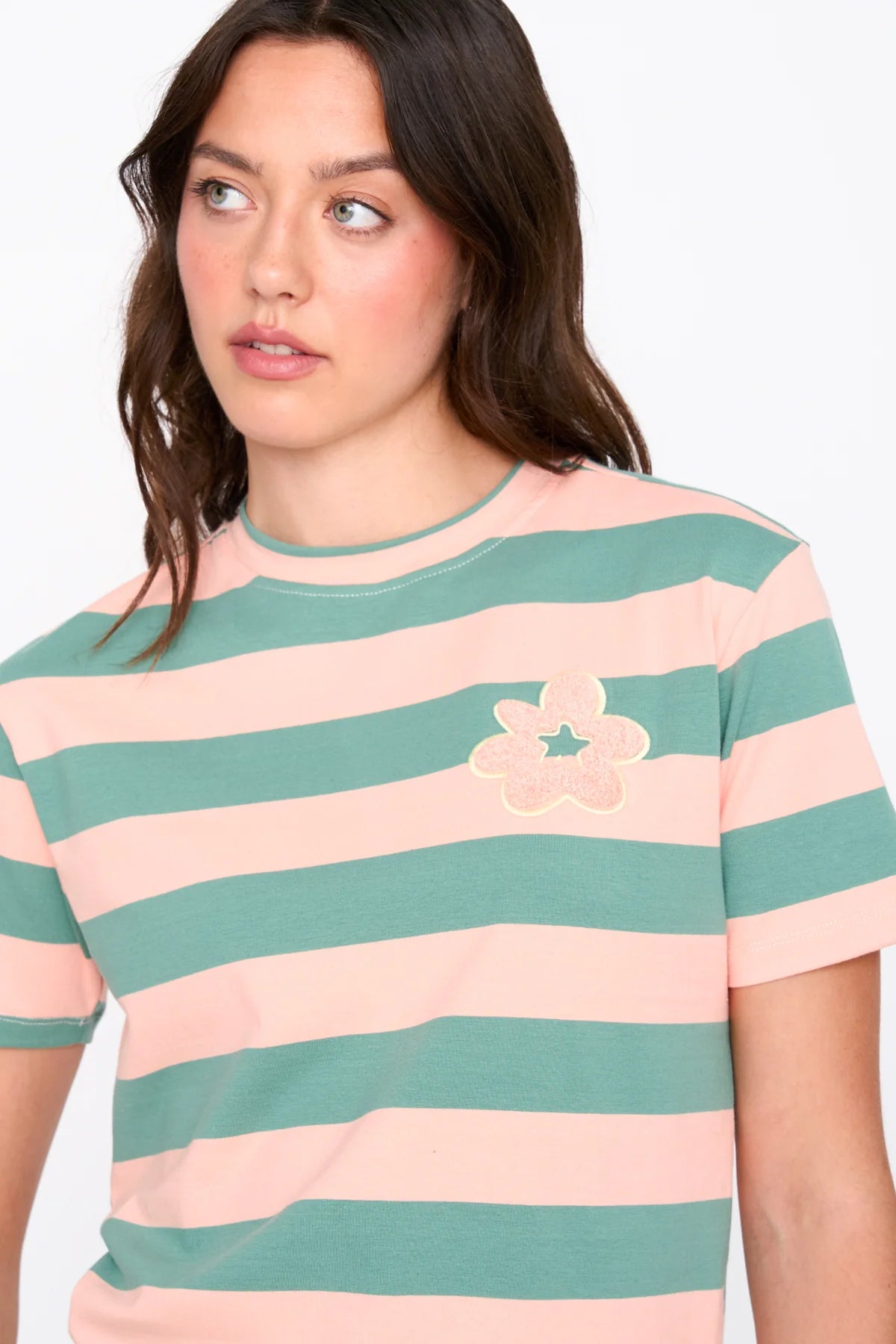 STRIPED FLOWER TEE - GREEN