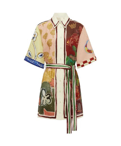 Bob & Bill midi resort jurk met all-over print, korte mouwen, kraag, knoopsluiting en ceintuur van linnen en katoen.