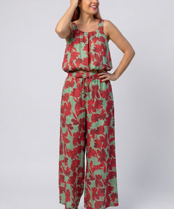 Bob & Bill TULIP TOP in groen/rood met A-lijn silhouet en blousend effect. Ronde hals, mouwloos.