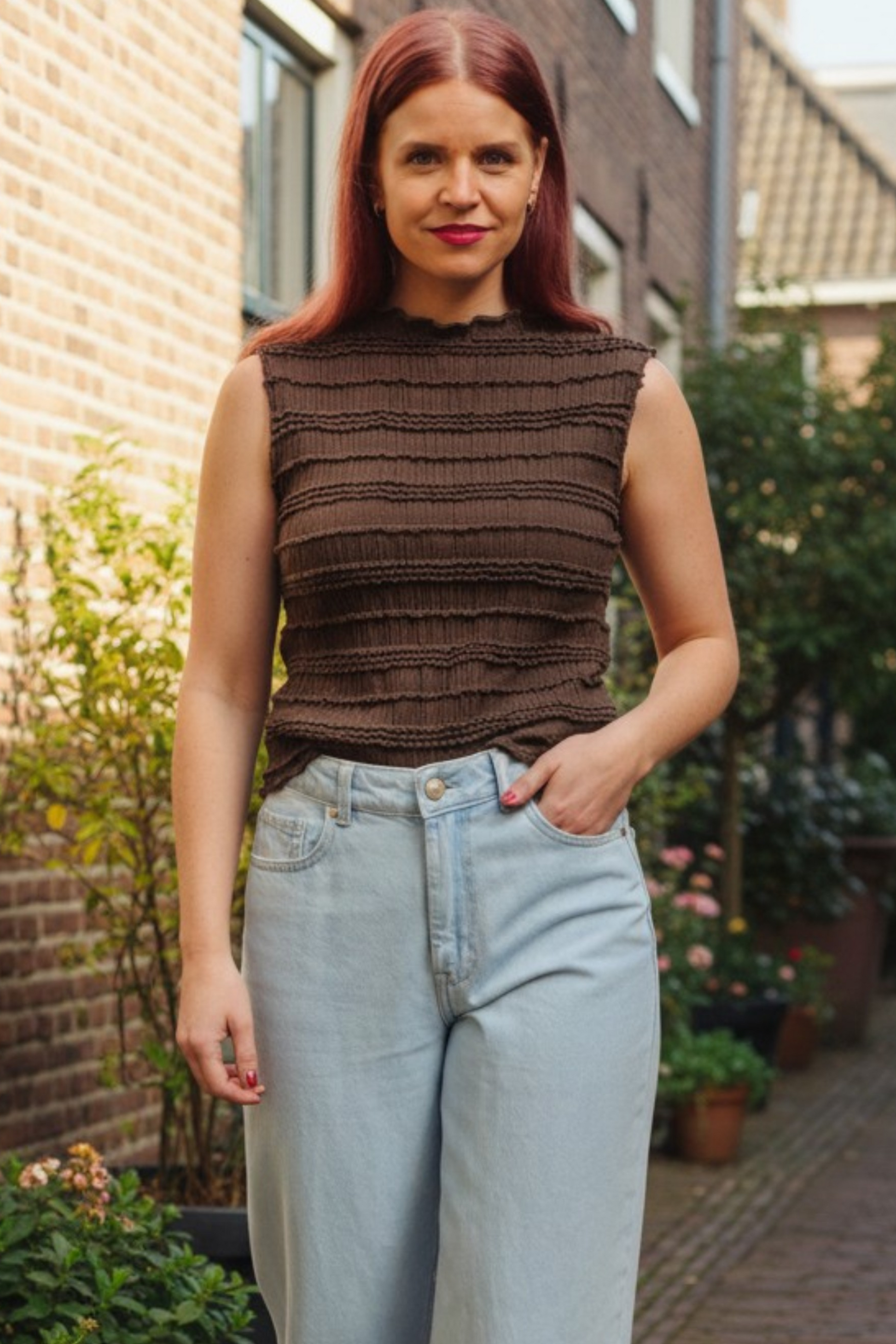 CALEY TEXTURED TOP - BROWN
