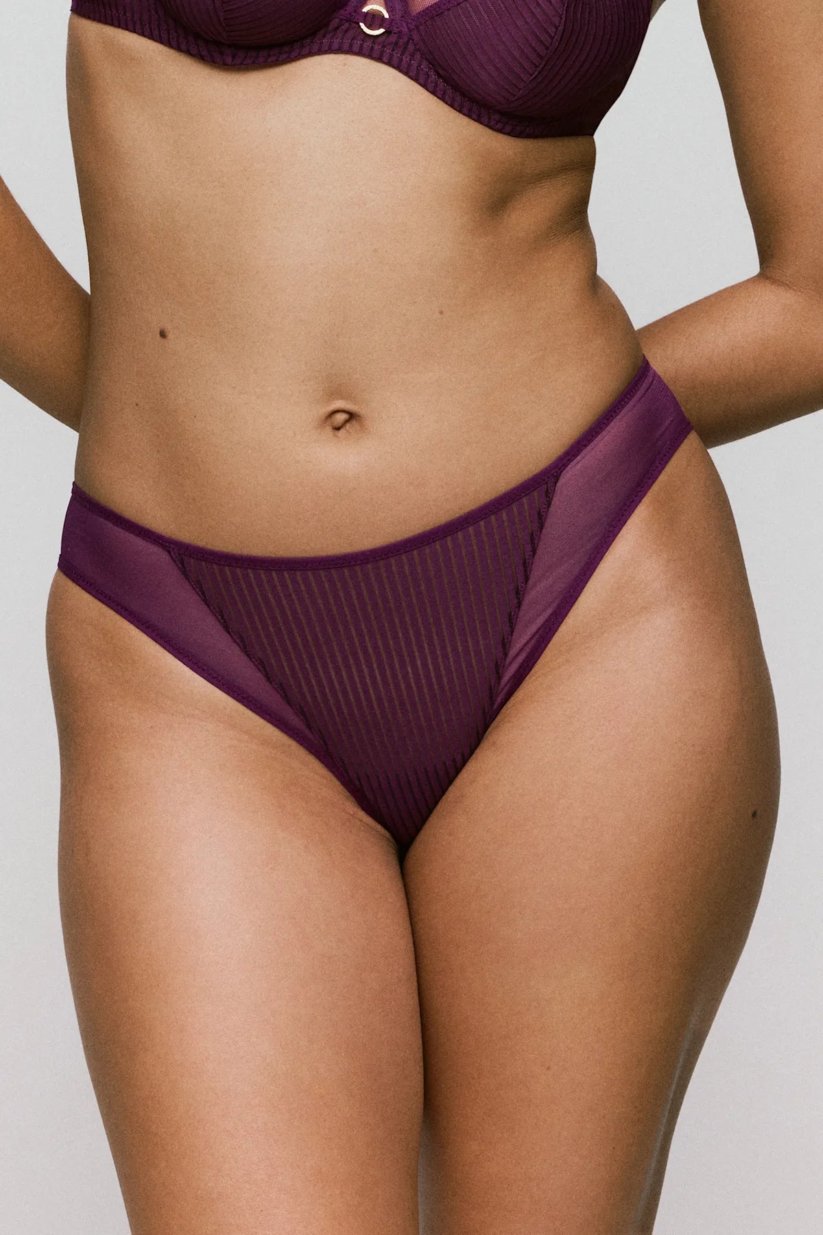 SARDA | RADIA RIOSLIP - GLOSSY PURPLE