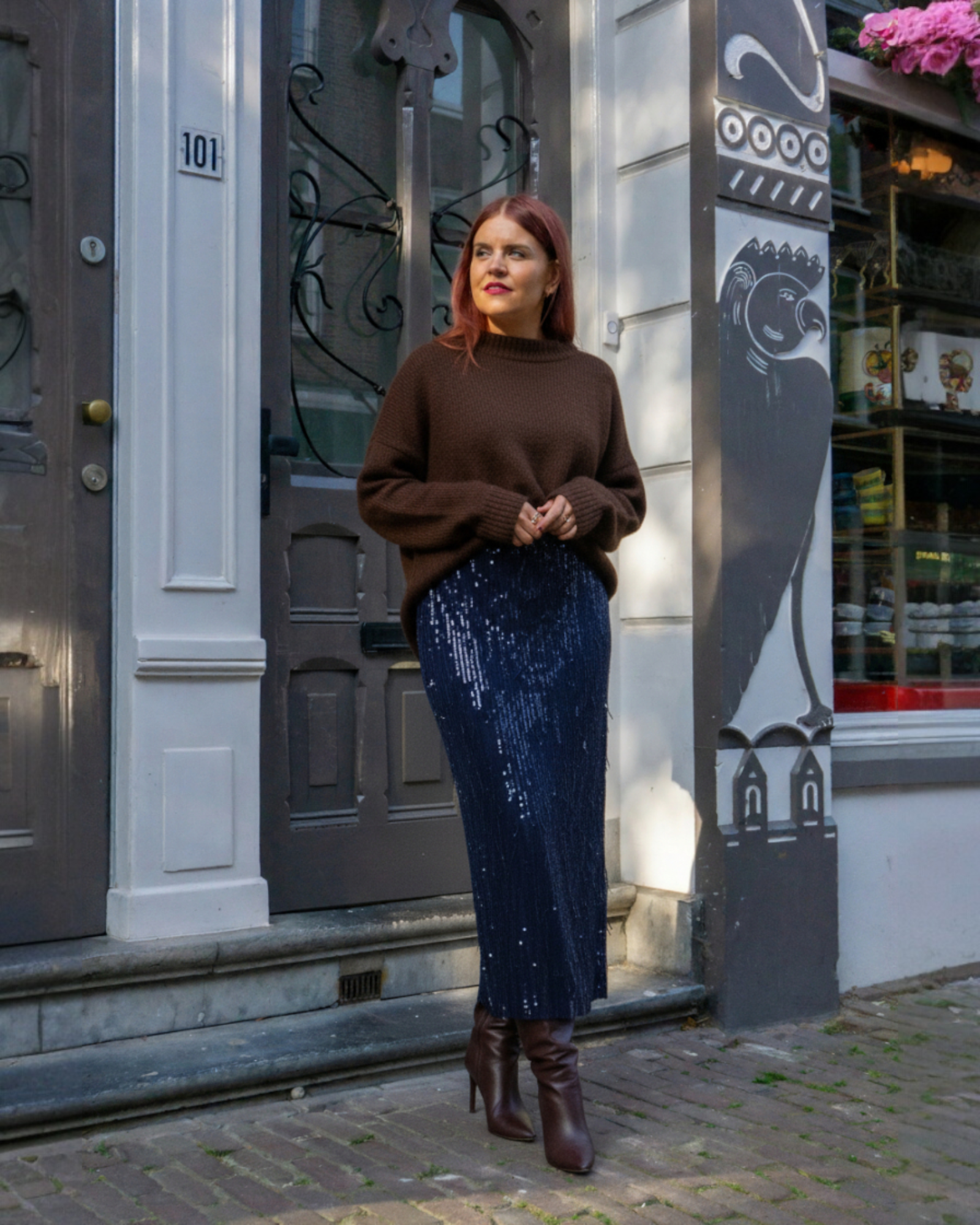 FLIRTY SEQUIN SKIRT - BLUE