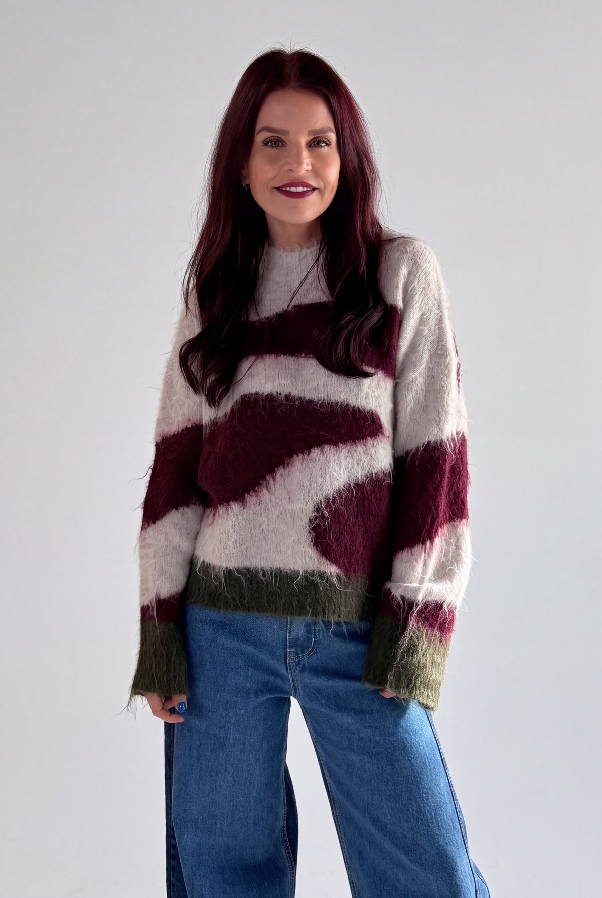 MAISY FLUFFY KNIT - WINE RED