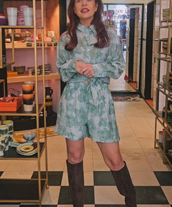 NORENE FLOWER SHORTS - GREEN