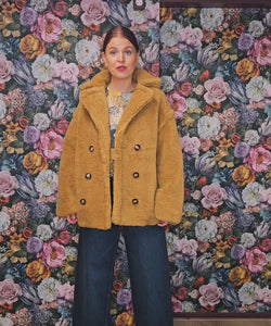 BOXY TEDDY COAT - BROWN