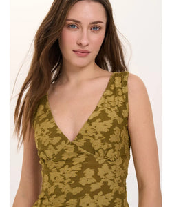 CHARLOTTE TEXTURED TOP - OLIVE GREEN