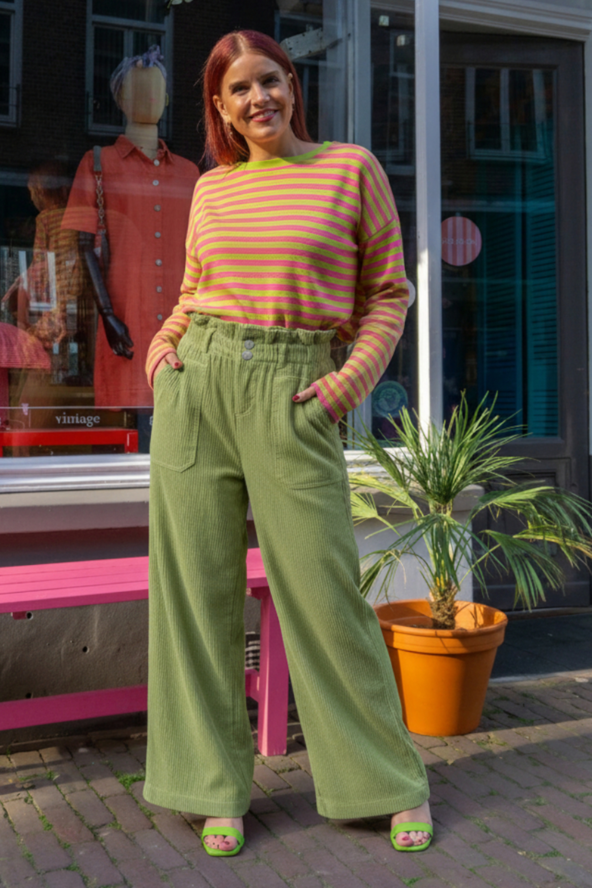VENJA CORDUROY PANTS - GREEN