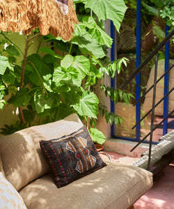 HKliving | ORIENTAL EMBROIDERED CUSHION 40x60cm - COURTYARD