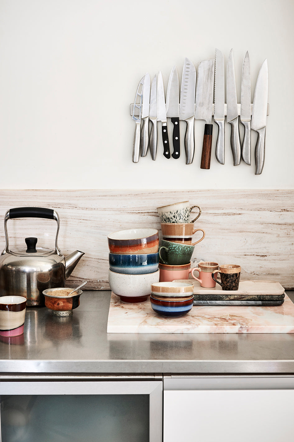 HKliving | 70'S CAPPUCCINO MUG - HAIL